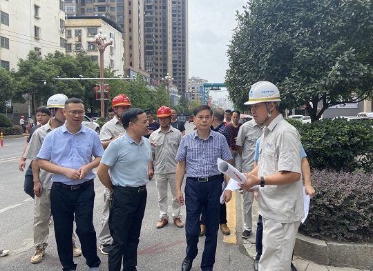 耒阳市人民政府门户网站-黎家能现场调度城区排水防涝项目建设