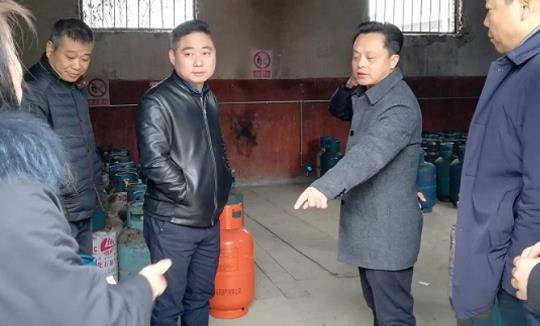 耒阳市人民政府门户网站-邱小兵到马水镇督导安全生产工作