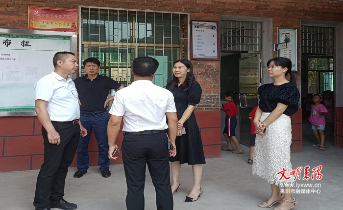 耒阳市人民政府门户网站-阳姣丽到灶市街街道调研教育工作