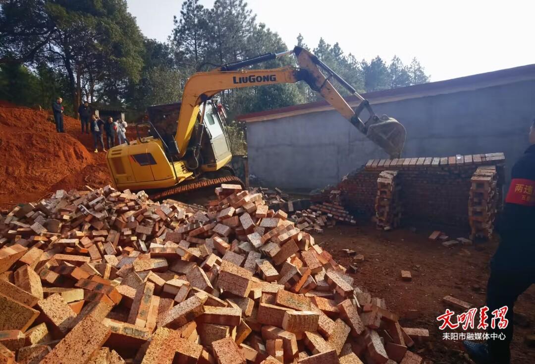 违占零容忍打好攻坚战五里牌街道全力推进违建图斑整改工作